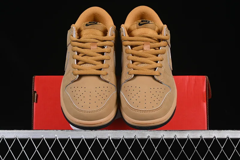 All categories Nk SB Dunk series Nk SB Dunk Low low-top sneakers Nike SB Dunk Low wheat color low-top casual sneakers HQ1932-700